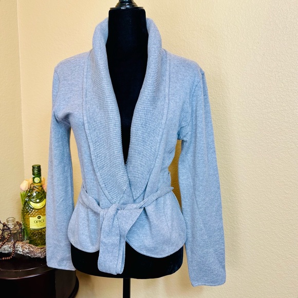 Sweater Wrap fit gray Sweater - Picture 4 of 5